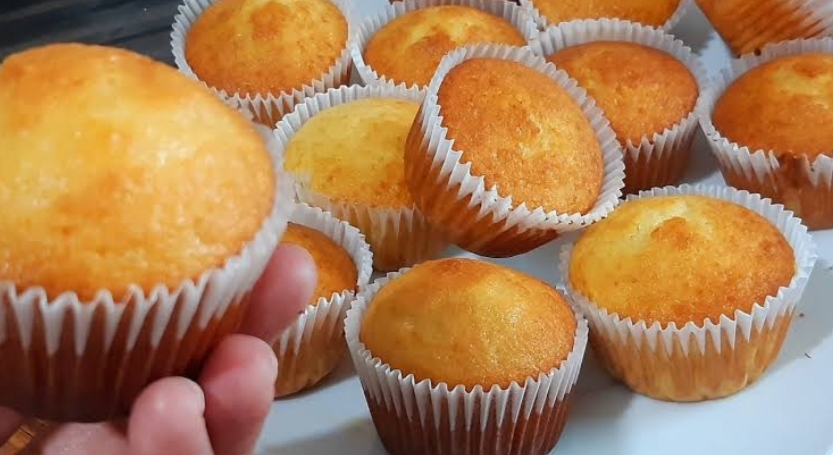 أسهل طريقة لعمل الكب كيك الهش بمكونات موجوده في البيت