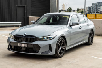 أعرف امكانياتها بسرعة!!.. مواصفات BMW 320 مزودة بأحدث التقنيات