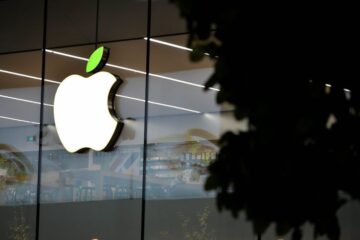 شركة آبل Apple تواجه تحديات تهدد مستقبلها