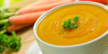 طريقة عمل شوربة العدس بالشعرية مثل المطاعم الفخمة بدوت تكاليف