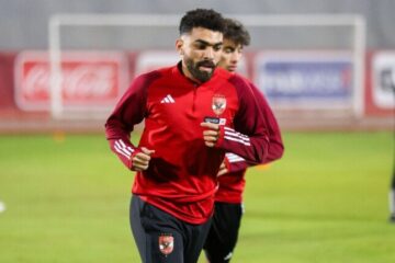 طبيب الأهلي يكشف تفاصيل أصابة مدافع الفريق