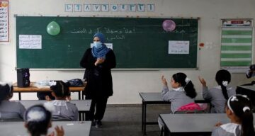 التخصصات وموعد التقديم.. التعليم تكشف تفاصيل مسابقة المعلمين الجديدة