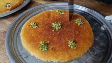 ملكة الحلويات في رمضان “الكنافة المهلبية” بأسهل الطرق وأقل التكاليف زي الحلواني