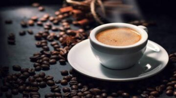 لعشاق القهوة.. لا تتناول هذه المشروبات أبدًا مع فنجان قهوتك قد تسبب الوفاة