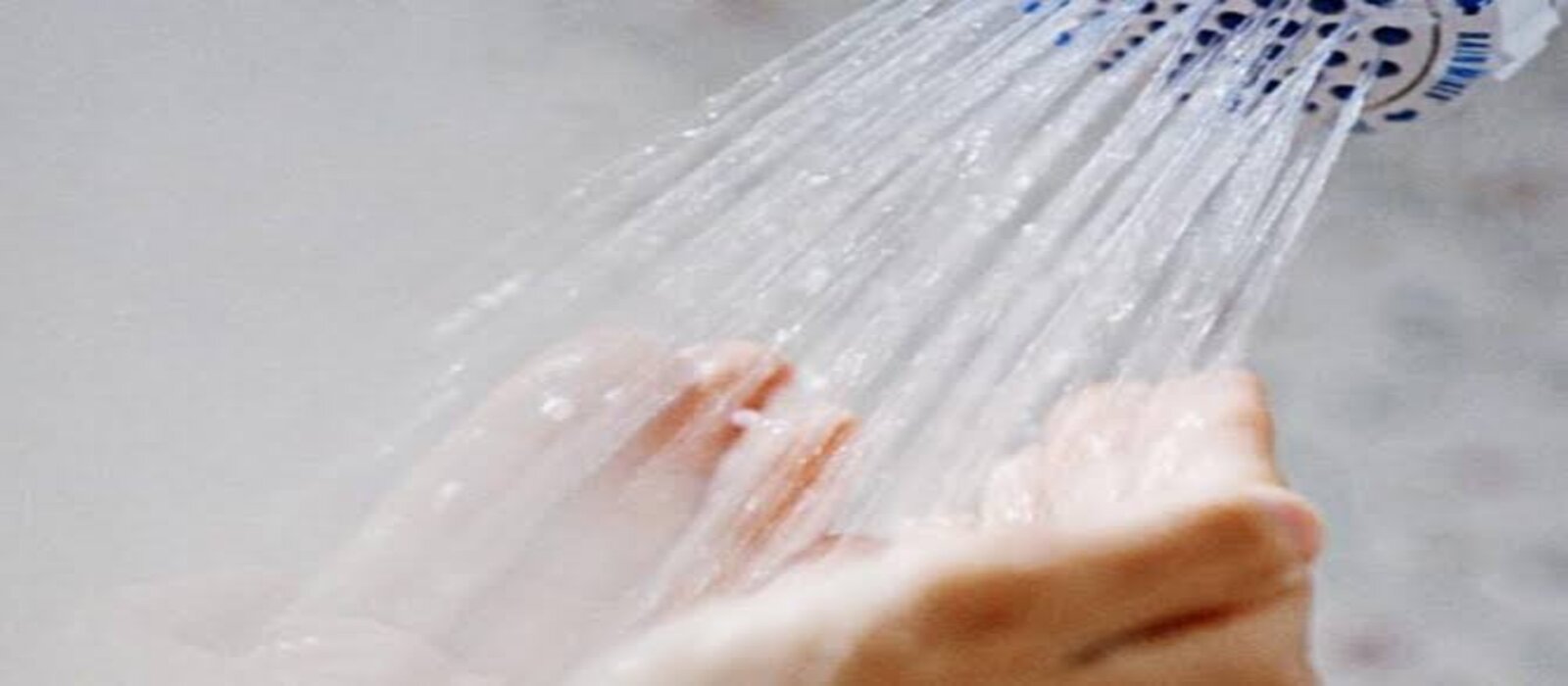 احذر منها... أخطاء شائعة يقوم بها الكثيرون أثناء الاستحمام تسبب أضرار بالغة 6 احذر منها… أخطاء شائعة يقوم بها الكثيرون أثناء الاستحمام تسبب أضرار بالغة