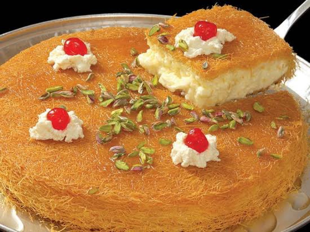 معشوقه الجماهير جهزيها لرمضان طريقة عمل الكنافة بالقشطة بطعم وهمي وخطير 5 معشوقه الجماهير جهزيها لرمضان طريقة عمل الكنافة بالقشطة بطعم وهمي وخطير