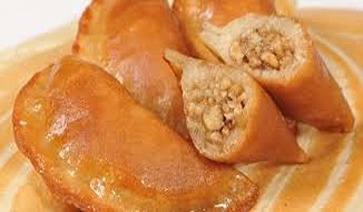 اتعلميها من دلوقتي عشان تظبط في رمضان مية مية... طريقة عمل عجينه القطايف باحلى طعم وقرمشة رهيبة 2 اتعلميها من دلوقتي عشان تظبط في رمضان مية مية… طريقة عمل عجينه القطايف باحلى طعم وقرمشة رهيبة