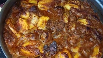 طريقة عمل صينية الكبد والقوانص بالبطاطس