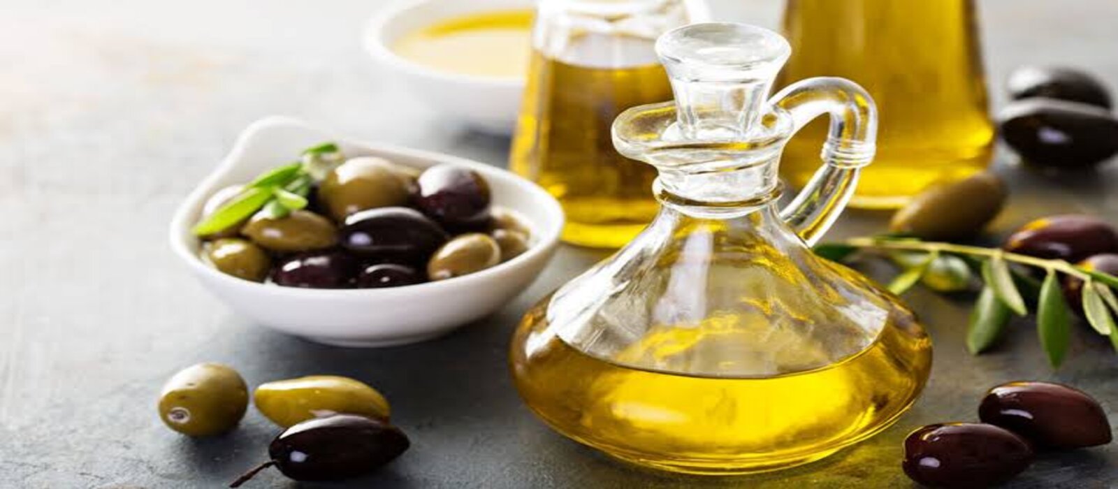 منها حماية القلب.. أهم فوائد زيت الزيتون للجسم والحماية من الأمراض الخطيرة 5 منها حماية القلب.. أهم فوائد زيت الزيتون للجسم والحماية من الأمراض الخطيرة