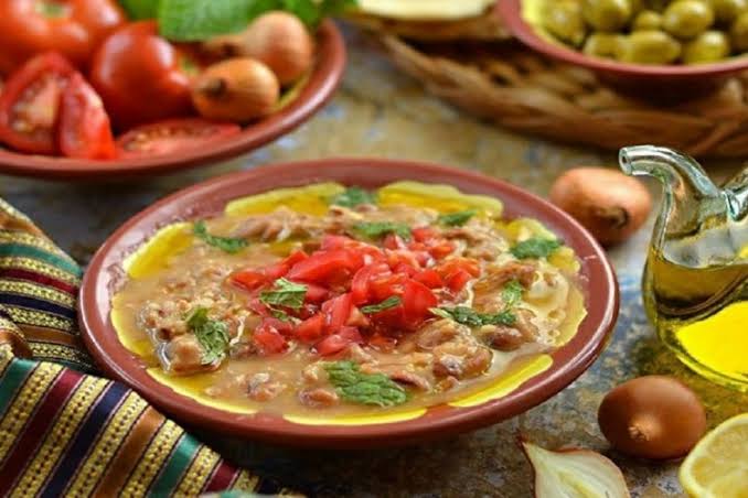 تناول الفول بالليمون في الإفطار كل يوم وشاهد ما سيحدث لجسمك