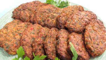 أكلة جديدة وغير تقليدية.. طريقة عمل كباب الباذنجان المشوي رهيبة جربوها ندمت حتى جربتها وصرت مدمنة عليها