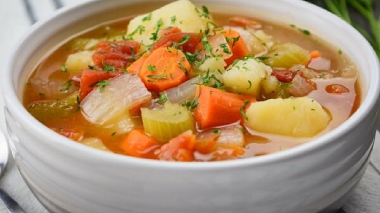 طريقة عمل شوربة الخضار المفيدة والمغذية لجميع أفراد الأسرة 5 طريقة عمل شوربة الخضار المفيدة والمغذية لجميع أفراد الأسرة