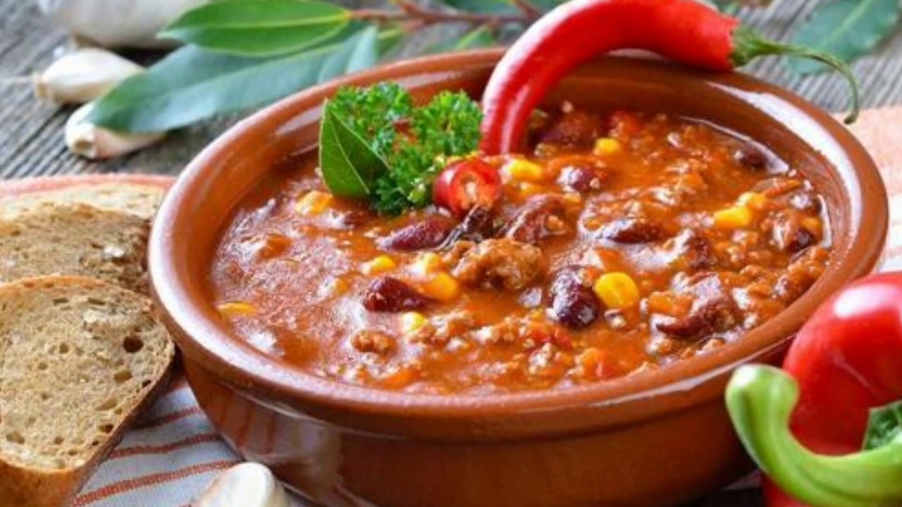 لسحور وإفطار رمضان .. سر وصفة تدميس الفول زي المطاعم ..مكونات وطريقة الصنعة