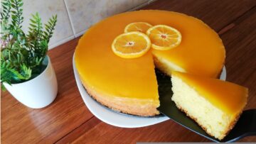 طعمها خرافي لا تقاوم كيكة البرتقال بالكريمة بمكونات مضبوطة لتقديمها لكبار والصغار