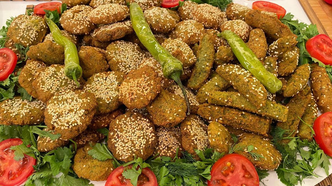 أسهل طريقة لعمل عجينة الطعمية "الفلافل" في البيت لألذ سحور في رمضان 2 أسهل طريقة لعمل عجينة الطعمية “الفلافل” في البيت لألذ سحور في رمضان