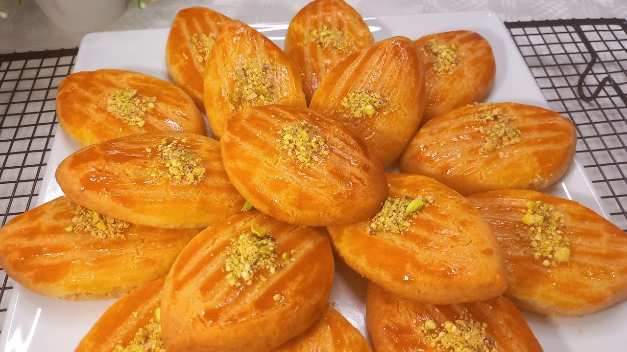 بنصف كوب زبدة هتعملي رموش الست المرملة الدايبة دوب بمكونات بسيطة من البيت 5 بنصف كوب زبدة هتعملي رموش الست المرملة الدايبة دوب بمكونات بسيطة من البيت