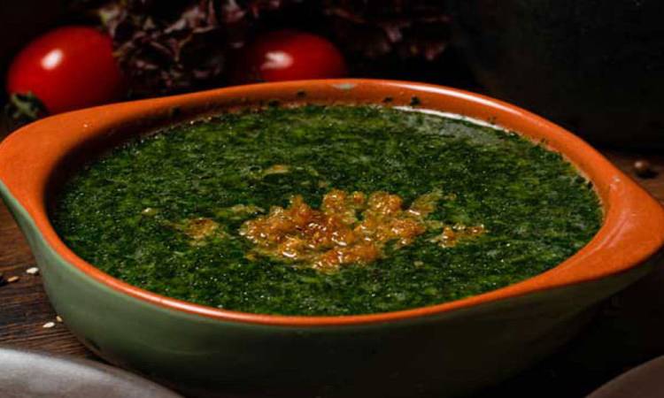 طريقة عمل الملوخية المصرية علي أصولها واهم فوائدها