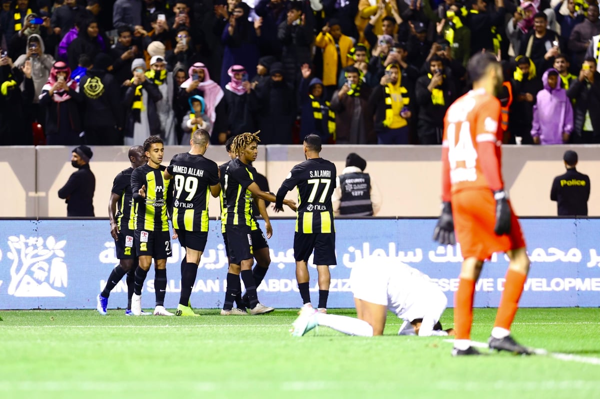 القنوات الناقلة لمباراة الاتحاد ونافباخور في اياب ثمن نهائي بطولة دوري أبطال آسيا