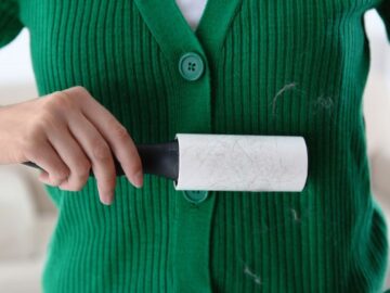 طريقة عبقرية لإزالة الوبر من الملابس الصوف بطريقة سهلة وبسيطة هترجع كأنها جديدة