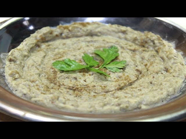 وداعًا لشرائه من الخارج .. الطريقة الصحيحة لعمل البابا غنوج في البيت 2 وداعًا لشرائه من الخارج .. الطريقة الصحيحة لعمل البابا غنوج في البيت