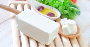 بسر المصانع.. طريقة عمل  الجبنة البيضاء الاسطنبولي زي الجاهزة كريمي وطرية بطعم خطير احسن بكتير  من المحلات