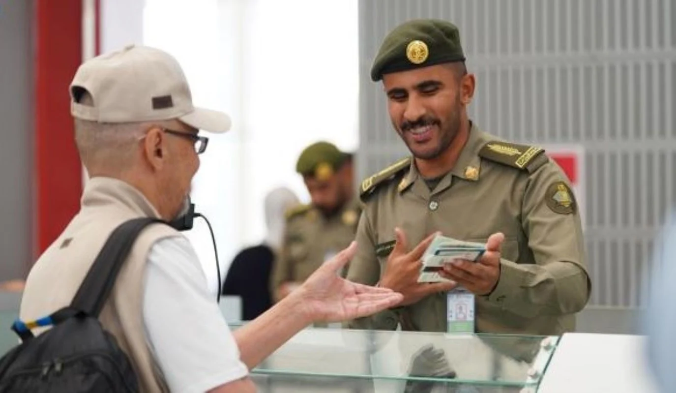 توضيح جديد من الجوازات السعودية بشأن كيفية تسجيل جواز السفر في بلد الوصول 5 توضيح جديد من الجوازات السعودية بشأن كيفية تسجيل جواز السفر في بلد الوصول