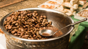 الفول المدمس في البيت في رمضان على السحور