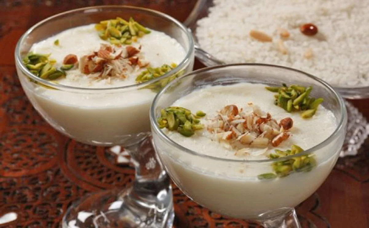 اعمليها في رمضان وخليها على سفرتك.. طريقة عمل المهلبية بالمكسرات والقرفة بكل سهولة في المنزل 5 اعمليها في رمضان وخليها على سفرتك.. طريقة عمل المهلبية بالمكسرات والقرفة بكل سهولة في المنزل