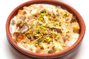 طريقة عمل طاجن ام على بأسرار المحلات وبطعم لذيذ زي الجاهز