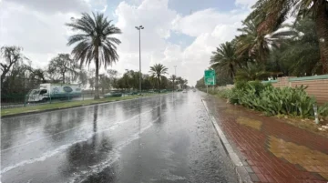 “الأرصاد” ينبّه من استمرار الأمطار الغزيرة على منطقة الباحة