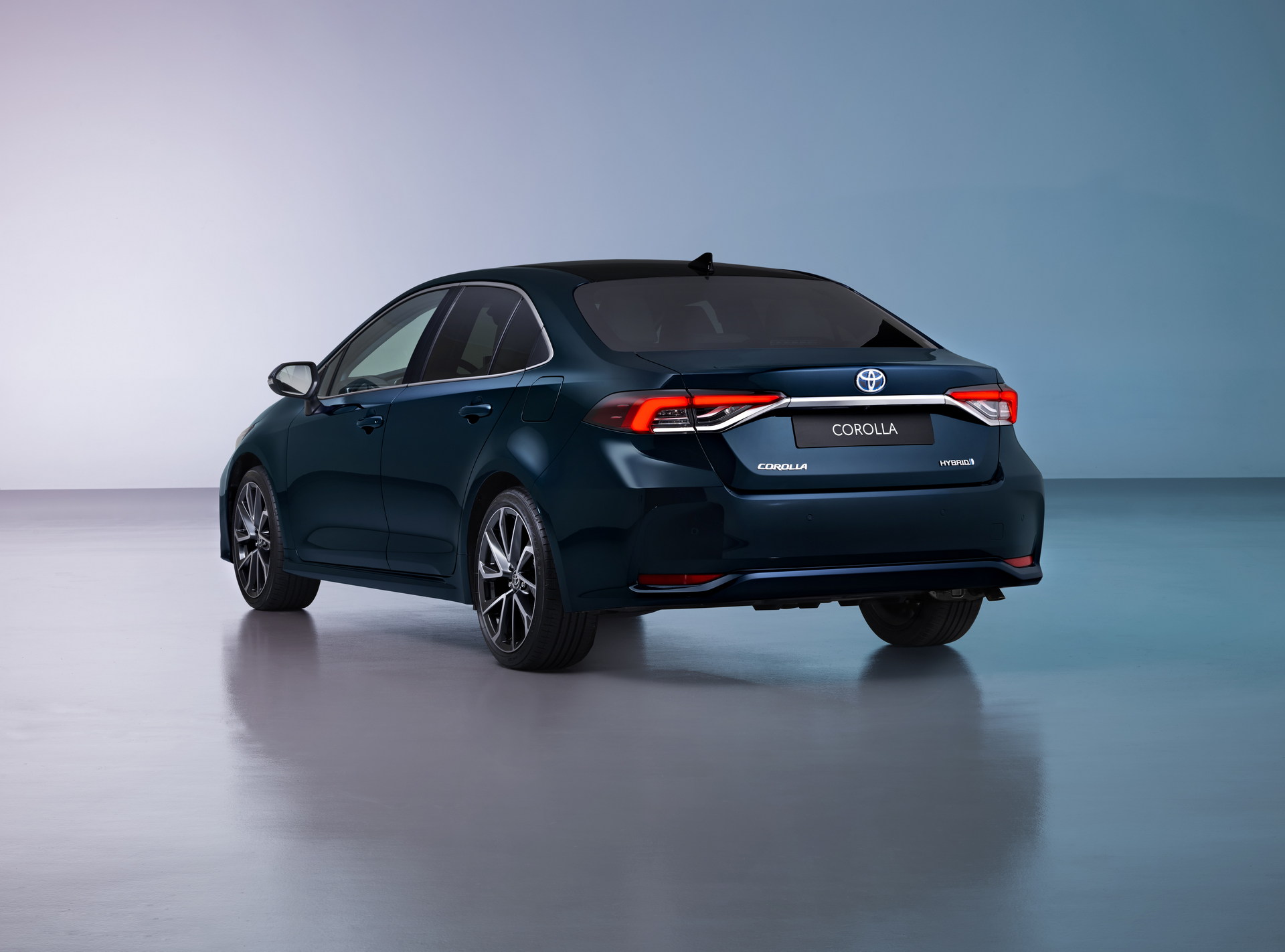 الأسعار الرسمية لسيارة تويوتا كورولا 2024 و فئاتها و مواصفاتها TOYOTA COROLLA 2 الأسعار الرسمية لسيارة تويوتا كورولا 2024 و فئاتها و مواصفاتها TOYOTA COROLLA