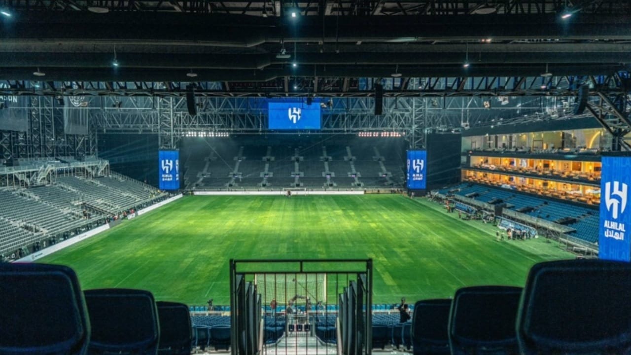 رسمياً على ملعب المملكة أرينا الهلال السعودي وسبهان الإيراني الخميس 22 فبراير