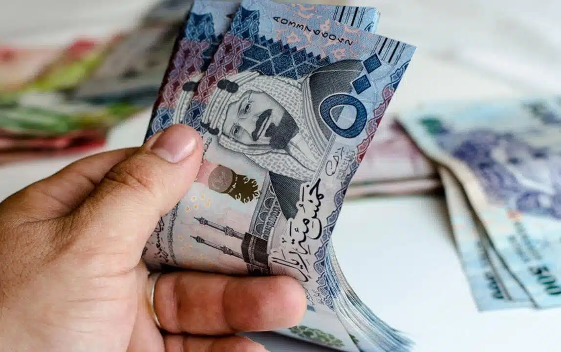 وزارة الموارد البشرية السعودية تنشر سبب تعليق راتب حساب المواطن اليوم 1445