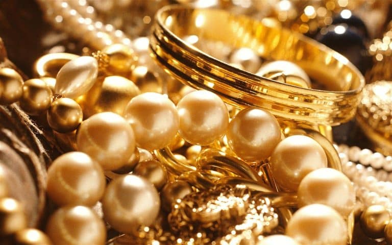 عاجل.. هبوط حاد يضرب أسعار الذهب وعيار 21 الأكثر تداولاً يفاجئ الجميع ويسجل رقم جديد 5 عاجل.. هبوط حاد يضرب أسعار الذهب وعيار 21 الأكثر تداولاً يفاجئ الجميع ويسجل رقم جديد