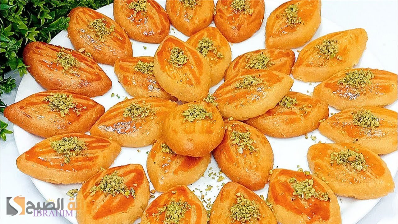 رمضان مش هيخلي من الحلويات.. طريقة عمل رموش الست بمكونات اقتصادية وطعم روعة الروعة 5 رمضان مش هيخلي من الحلويات.. طريقة عمل رموش الست بمكونات اقتصادية وطعم روعة الروعة