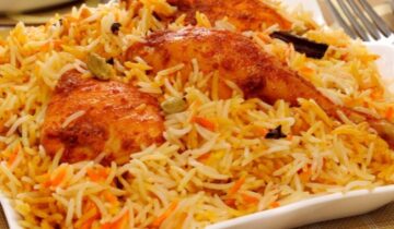 وجبة غداء المطاعم .. الأرز المبهر والفراخ المقرمشة بالطعم والمذاق الشهي