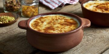 طريقة عمل طاجن الأرز المعمر الفلاحي في الفرن