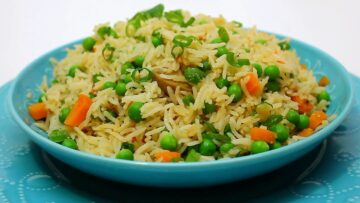طريقة عمل أرز بالخضار في المنزل بطعم ولا أحلى