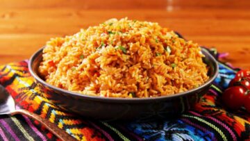 مش هتبطلي تعمليه.. طريقة عمل الأرز بالبصل مثل أفخم المطاعم هيطلبوه منك كل يوم