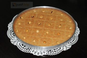طريقة عمل البسبوسة العادية بالزبادي في البيت خطوة بخطوة