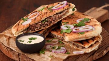 طريقة عمل الحواوشي الإسكندرانى بدون خميرة
