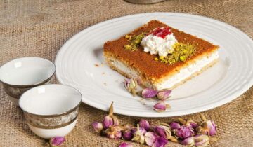 استعدي لكنافه رمضان اللي ما حدش بيقاومها.. عمل الكنافة بالقشطة على اصولها باسرارها