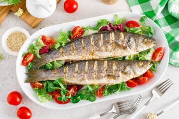 تحضير سمك السيباس Sea bass على طريقة المطبخ المغربي