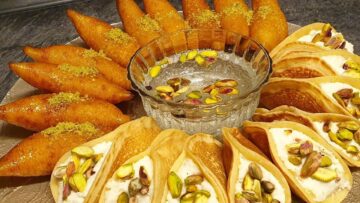 بكل سهولة..طريقة عمل عجينة القطايف في المنزل بكل سهولة اعملي وخزني لرمضان