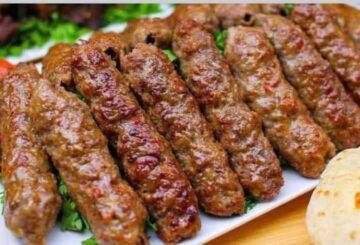 كفتة مشوية زي المحلات في البيت.. اتعلمي السر اللي هتخليكي ملكة الكفتة!