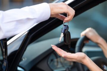 طريقة نقل ملكية مركبة بين أفراد الأسرة