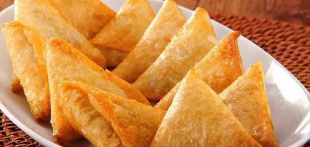 استعدي لشهر رمضان .. طريقة عمل عجينة السمبوسك في البيت بكل سهولة