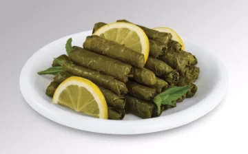 “لذة الطعم الشرقي”.. تعلم طريقة عمل ورق العنب الشهي بخطوات بسيطة في المنزل