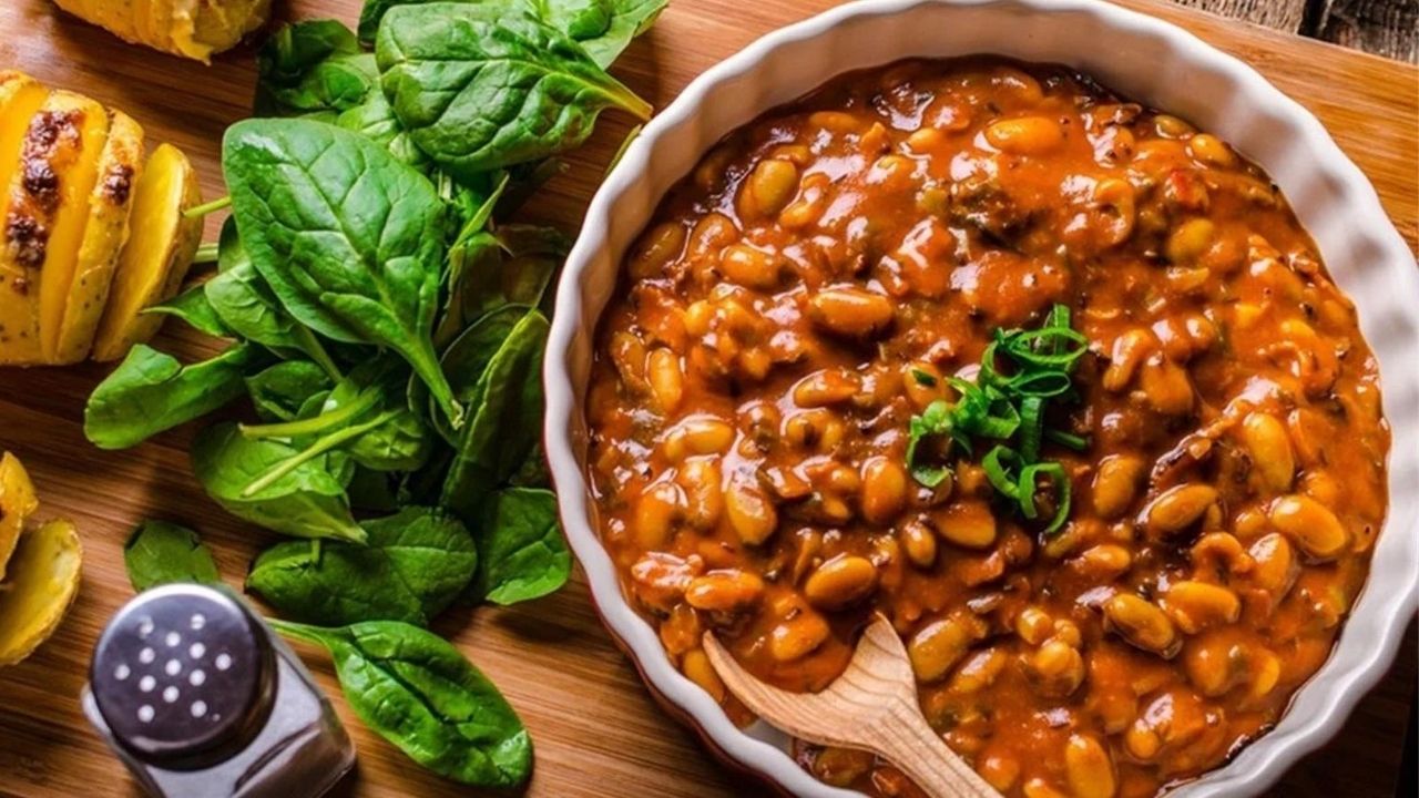 أسرار تدميس الفول في البيت بطريقة أجمد من أشهر المطاعم هتغطي عليهم والبيتي يكسب 5 أسرار تدميس الفول في البيت بطريقة أجمد من أشهر المطاعم هتغطي عليهم والبيتي يكسب