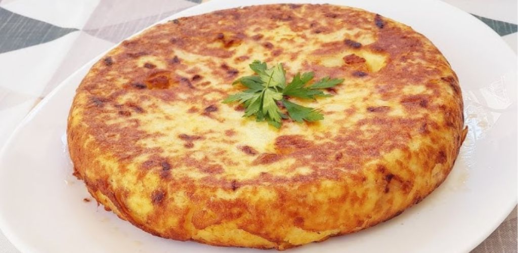 هتعملي عشاكي في 10 دقايق بس بوصفة فطيرة البطاطس الرهيبة بمكونات في بيتك 5 هتعملي عشاكي في 10 دقايق بس بوصفة فطيرة البطاطس الرهيبة بمكونات في بيتك
